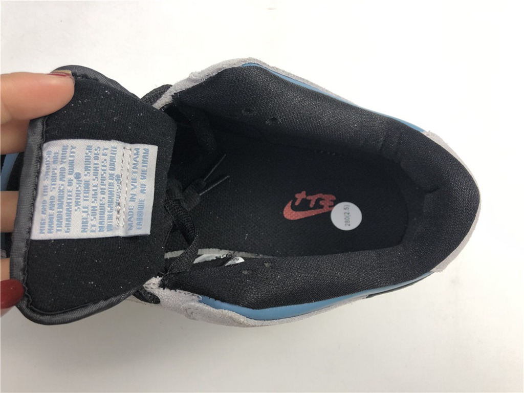 NIKE SUNK LOW SP